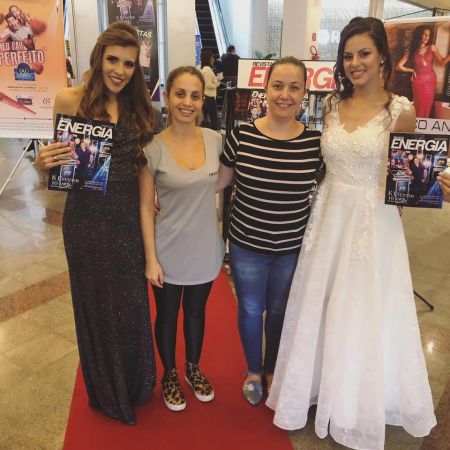 DISTRIBUIO REVISTA ESPECIAL FESTAS NO JA SHOPPING